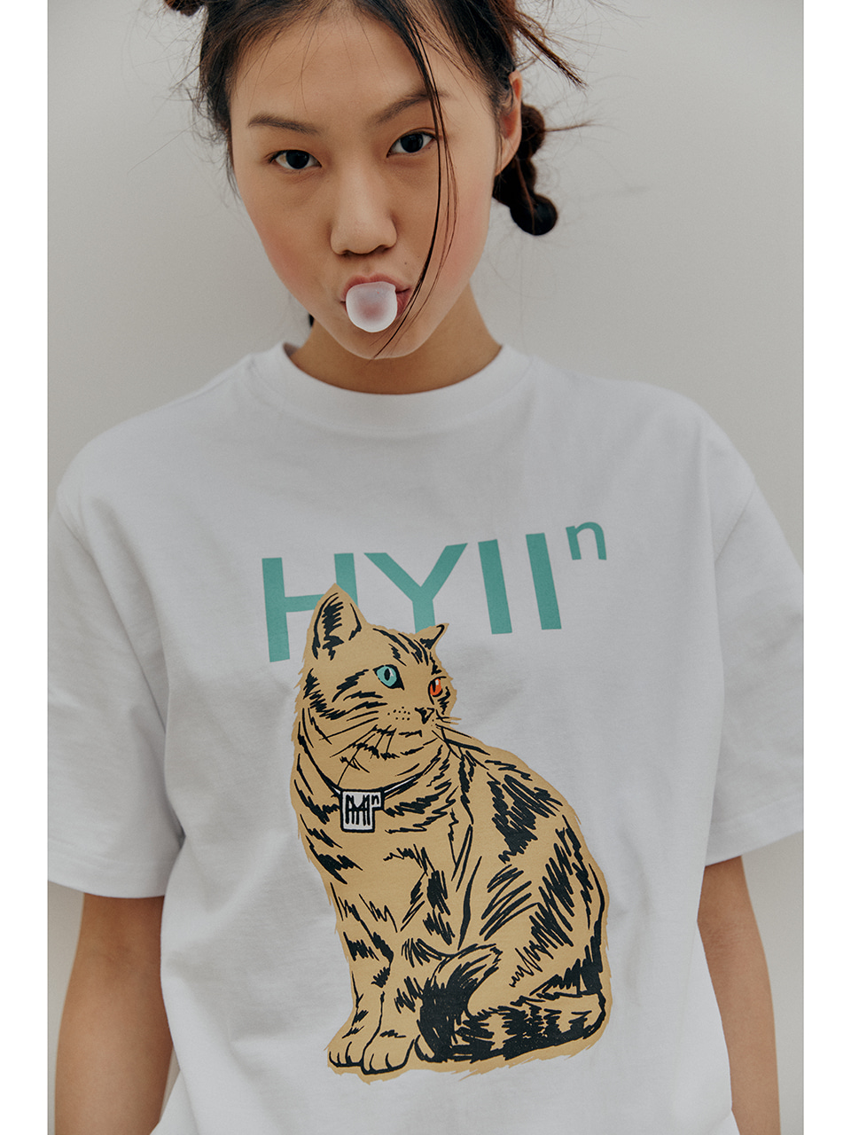 [하이투] HYII 오드아이 하이키 티셔츠 화이트